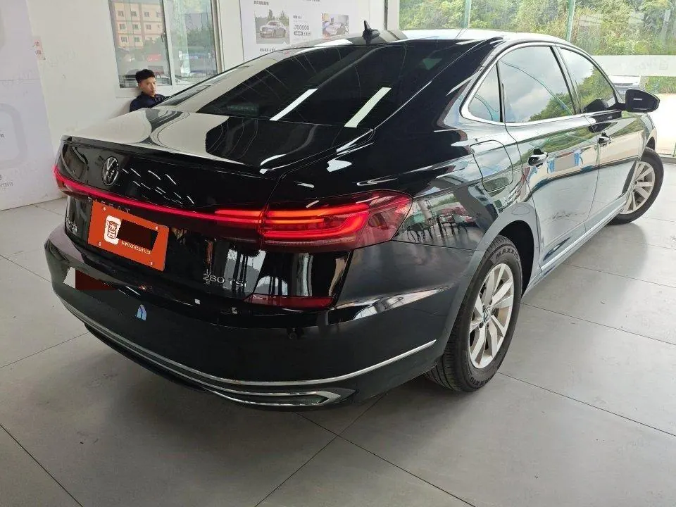 Volkswagen 2024 Passat 1.4TSI 280TSI Business Edition Automatic 3