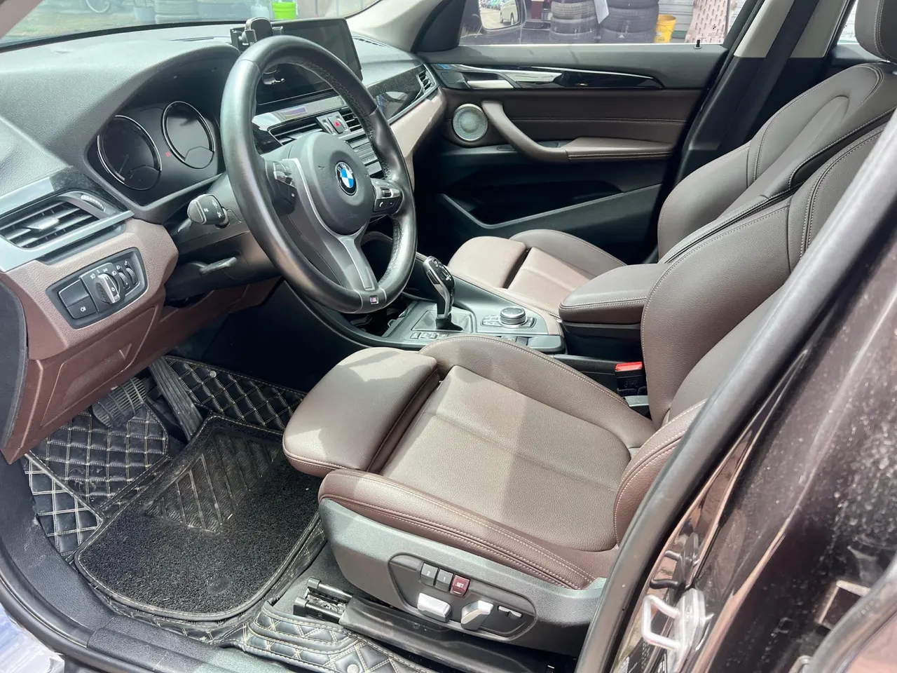 BMW 2022 X1 sDrive25Li 2.0T Leading Automatic Gear 2