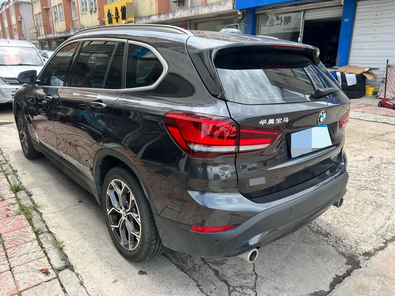 BMW 2022 X1 sDrive25Li 2.0T Leading Automatic Gear 5