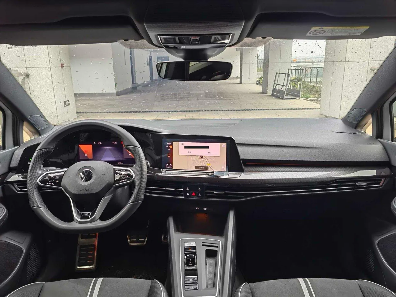 Volkswagen 2023 Golf 8 R-Line 1.4TSI 280TSI (Modified) Automatic Gear 5