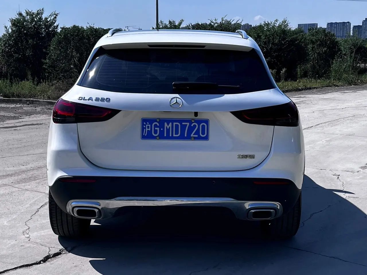 Mercedes Benz 2023 GLA 220 2.0T automatic gear 5