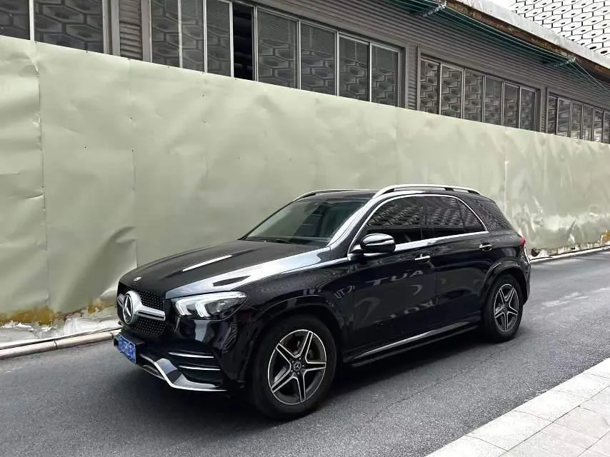 Открыть галерею: Mercedes Benz GLE (Imported) 2022 GLE 350 4MATIC 2.0T Fashion Automatic Gear