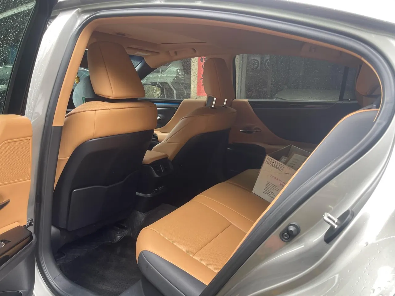 Lexus ES (Imported) 2022 ES300h 2.5 Stepless Excellence Edition Automatic Gear 6