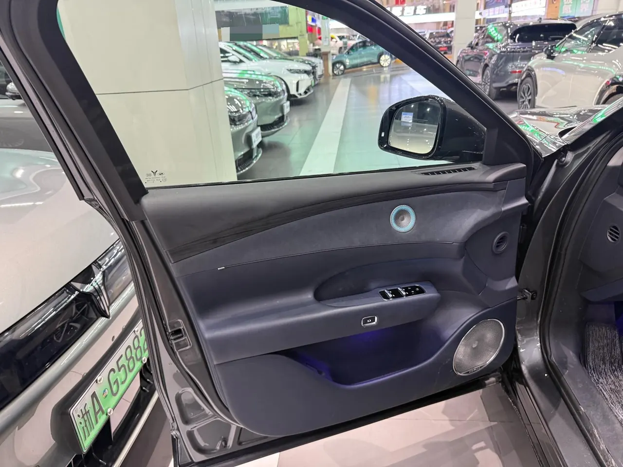 Voyah 2025 FREE four-wheel drive dry Kun version of automatic gear 9