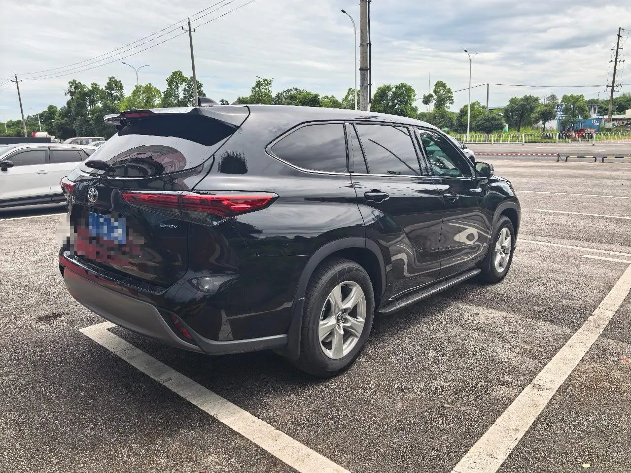 Toyota 2026 Highlander Dual Engine 2.5 Stepless Intelligent Electric Hybrid Two-Drive Elite Edition 5-seat Automatic Transmission 8