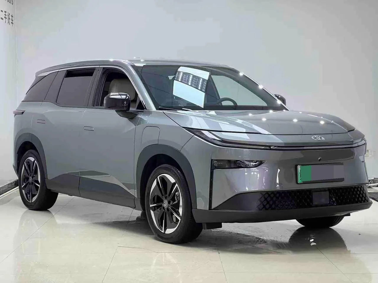 Toyota 2025 Platinum Intelligence 3X 520 Pro Automatic Gear 3
