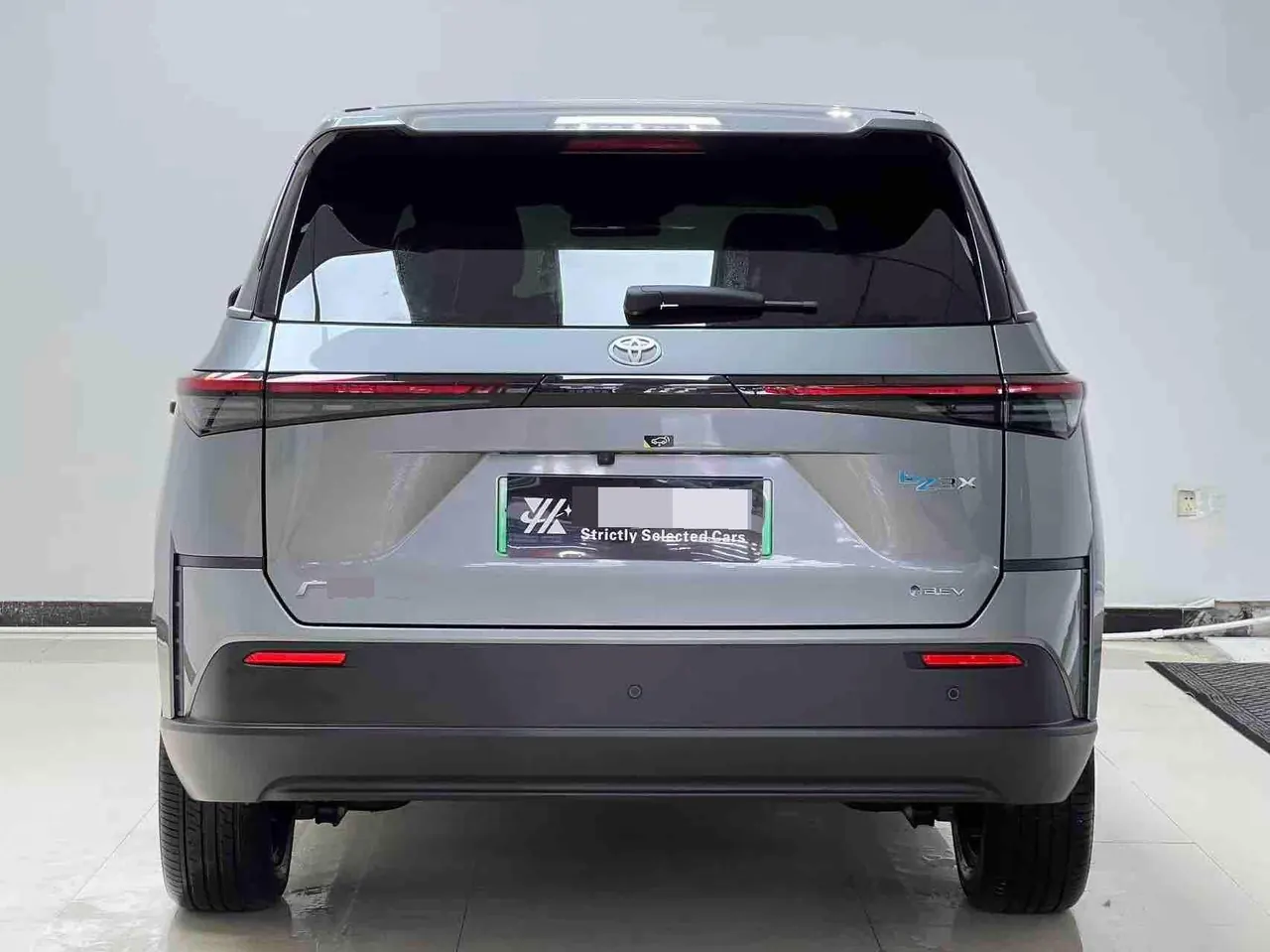 Toyota 2025 Platinum Intelligence 3X 520 Pro Automatic Gear 5