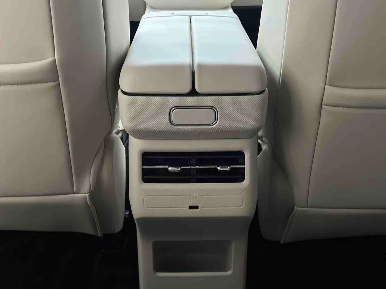 Toyota 2025 Platinum Intelligence 3X 520 Pro Automatic Gear 8