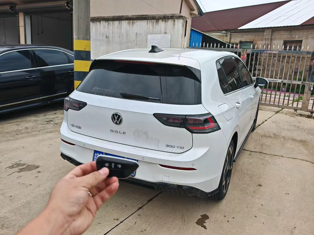 Volkswagen 2026 Golf 8 R-Line 1.5TSI 300TSI Automatic 6