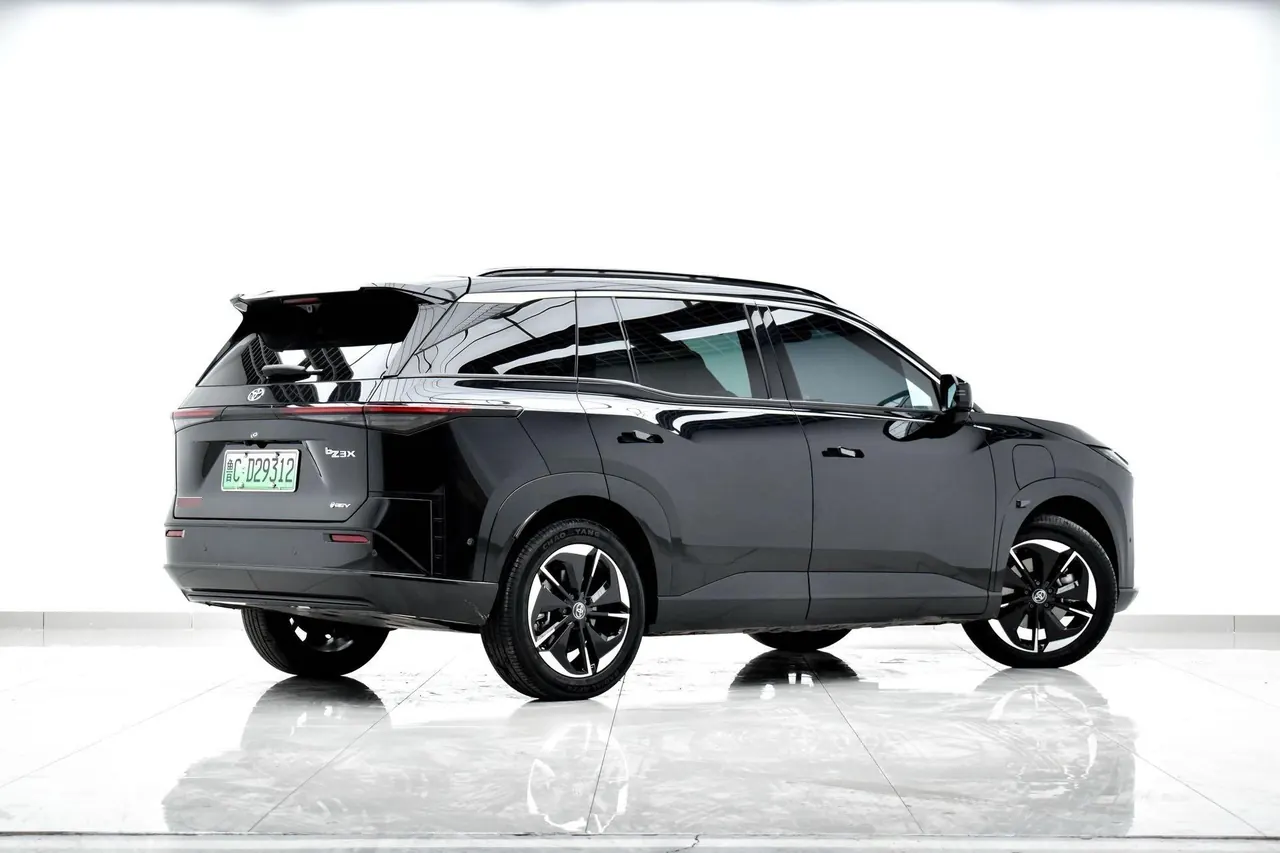 Toyota 2025 Platinum Intelligence 3X 520 Pro Advanced Intelligence Driving Edition Automatic Gear 4