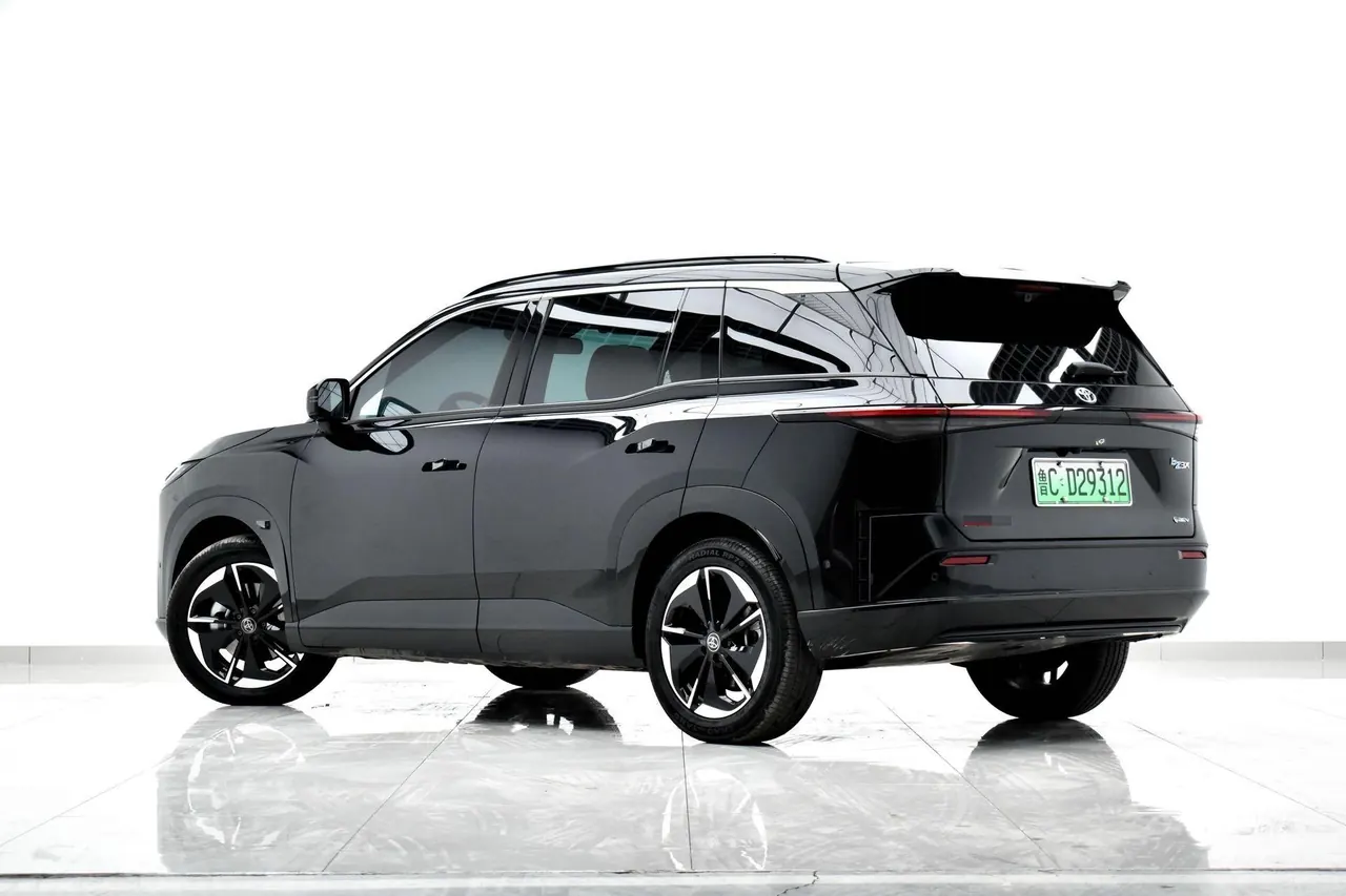 Toyota 2025 Platinum Intelligence 3X 520 Pro Advanced Intelligence Driving Edition Automatic Gear 6