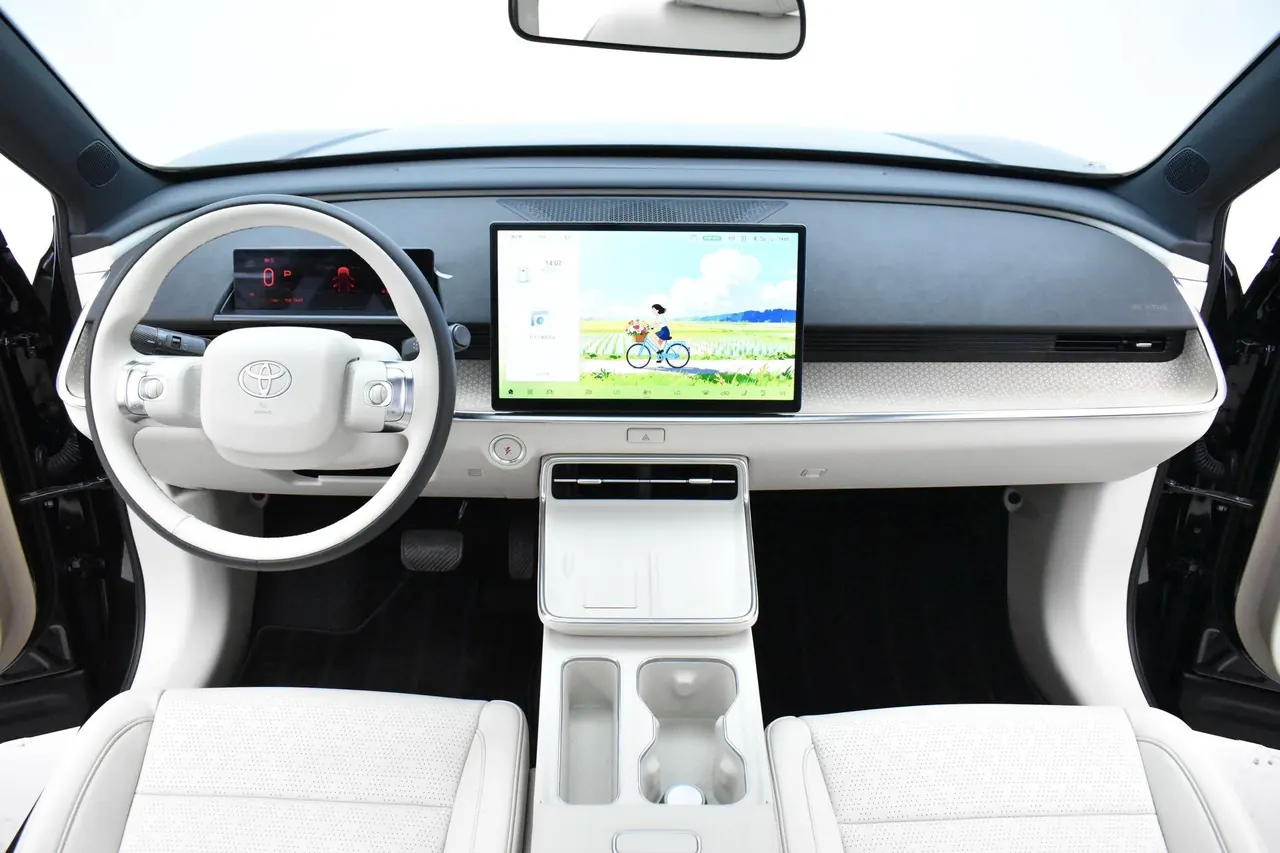 Toyota 2025 Platinum Intelligence 3X 520 Pro Advanced Intelligence Driving Edition Automatic Gear 7