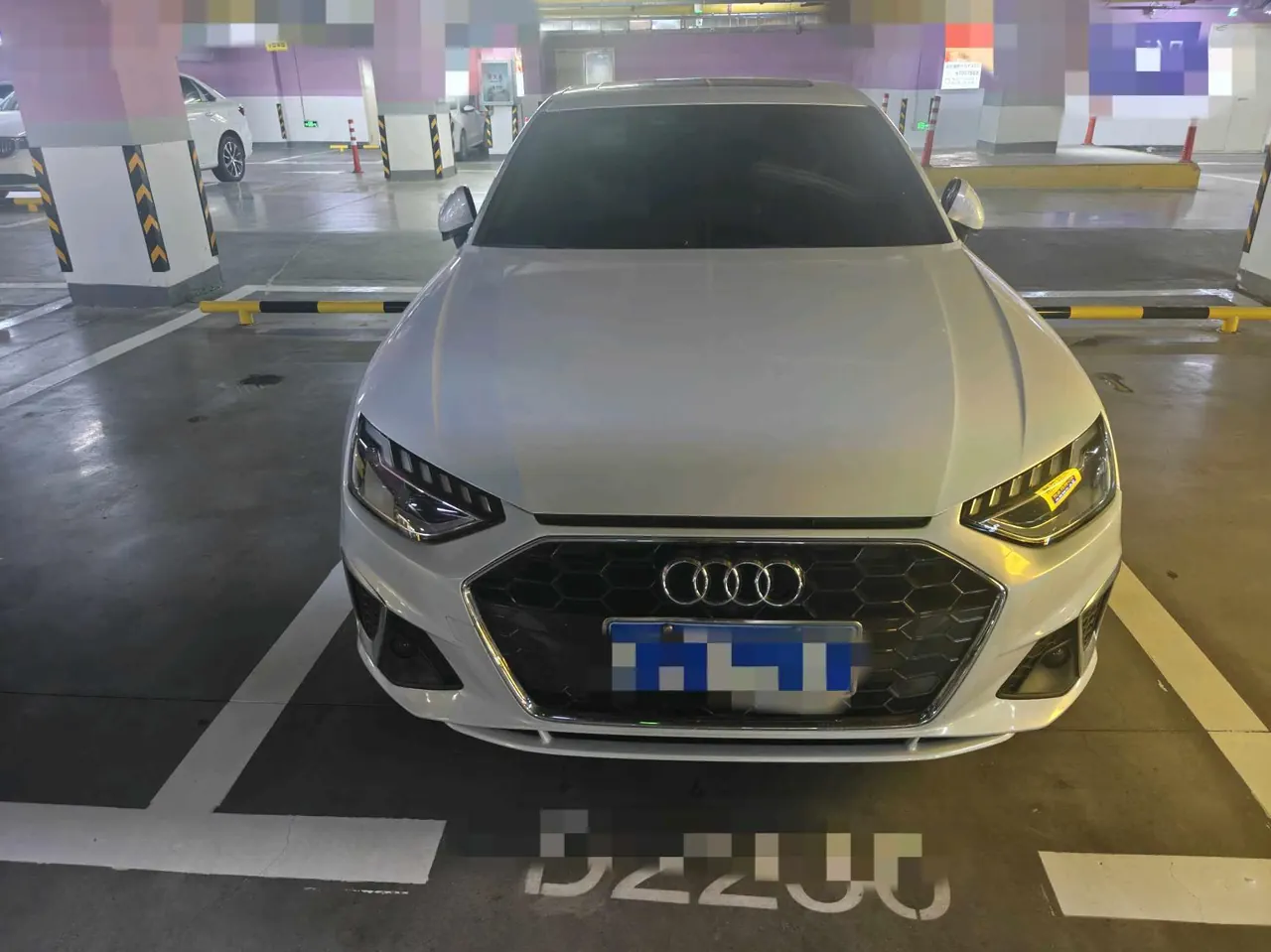 Audi 2022 A4L 2.0TFSI 40TFSI Deluxe Dynamic Automatic 2
