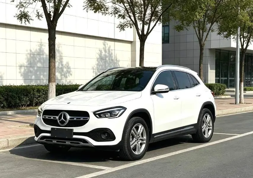 Mercedes Benz 2022 GLA 200 1.3T (modified) automatic gear - View 1