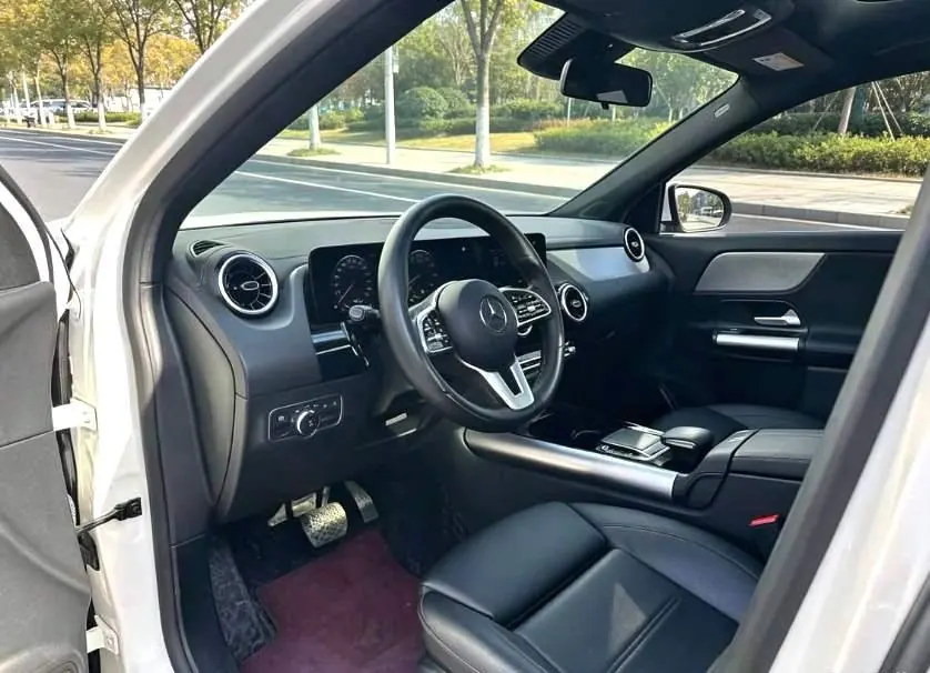 Mercedes Benz 2022 GLA 200 1.3T (modified) automatic gear 2