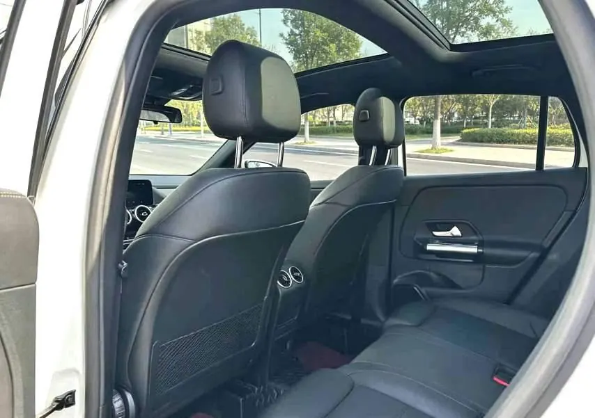 Mercedes Benz 2022 GLA 200 1.3T (modified) automatic gear 3