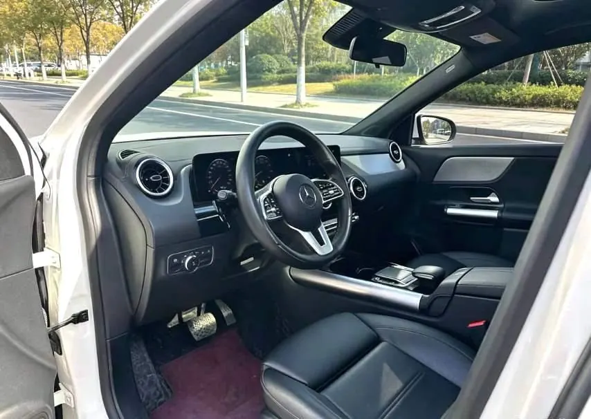 Mercedes Benz 2022 GLA 200 1.3T (modified) automatic gear 6