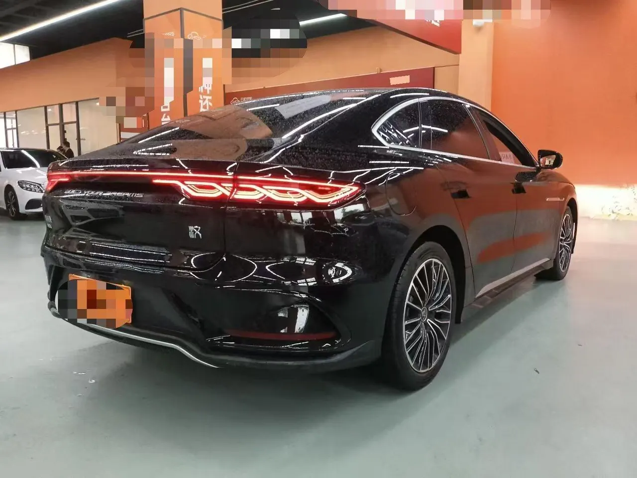 BYD 2022 Han DM-i 1.5T stepless 121KM noble automatic gear 4
