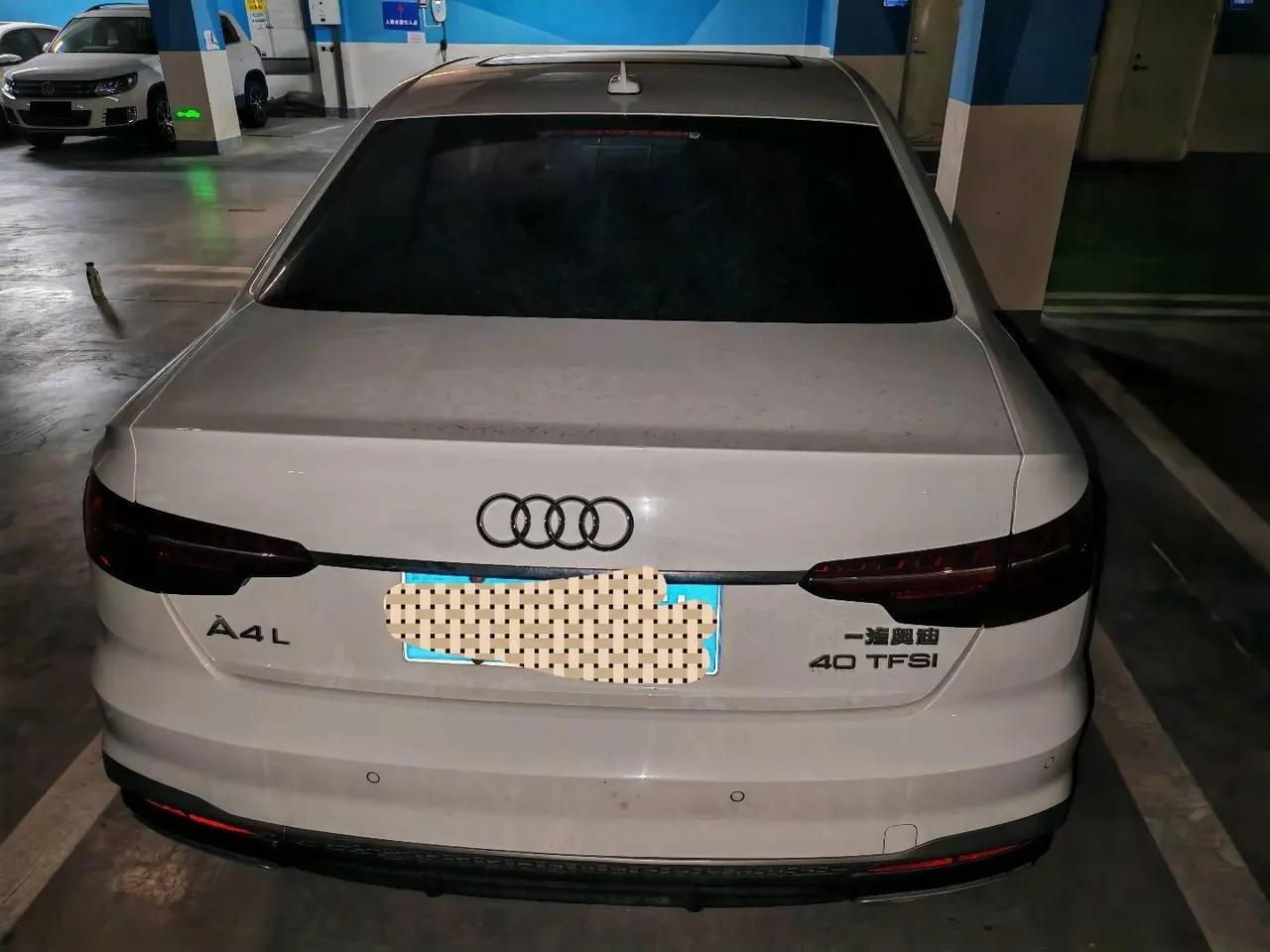 Audi 2023 A4L 2.0TFSI 40TFSI Fashion Dynamic Automatic 2