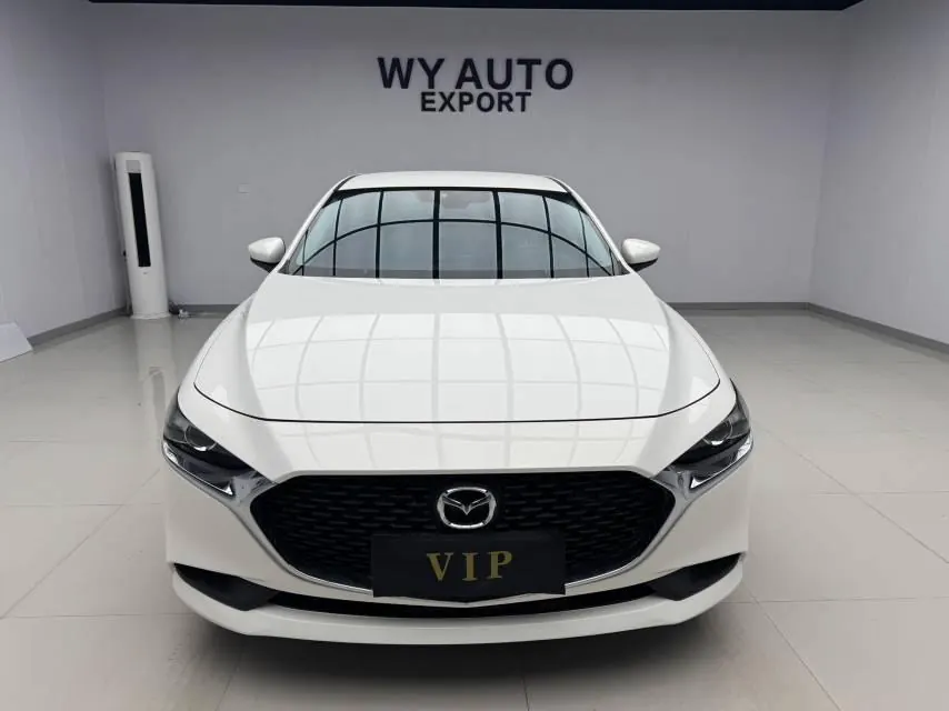 Mazda 3 Angkesaila 2022 Mazda 3 Angkesaila-sedan 2.0 quality automatic transmission 2