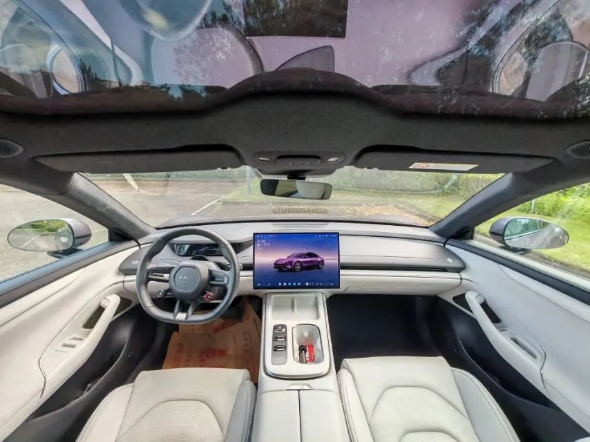 MI 2024 SU 7 700km Rear Drive Long Endurance Smart Driving Edition Automatic Gear 5