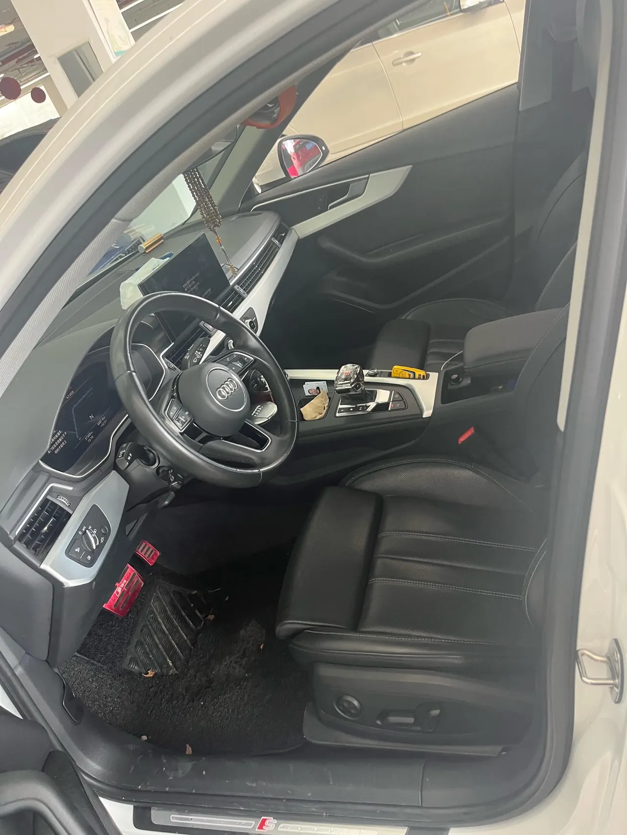 Audi 2022 A4L 2.0TFSI 40TFSI Fashion Dynamic Automatic 5