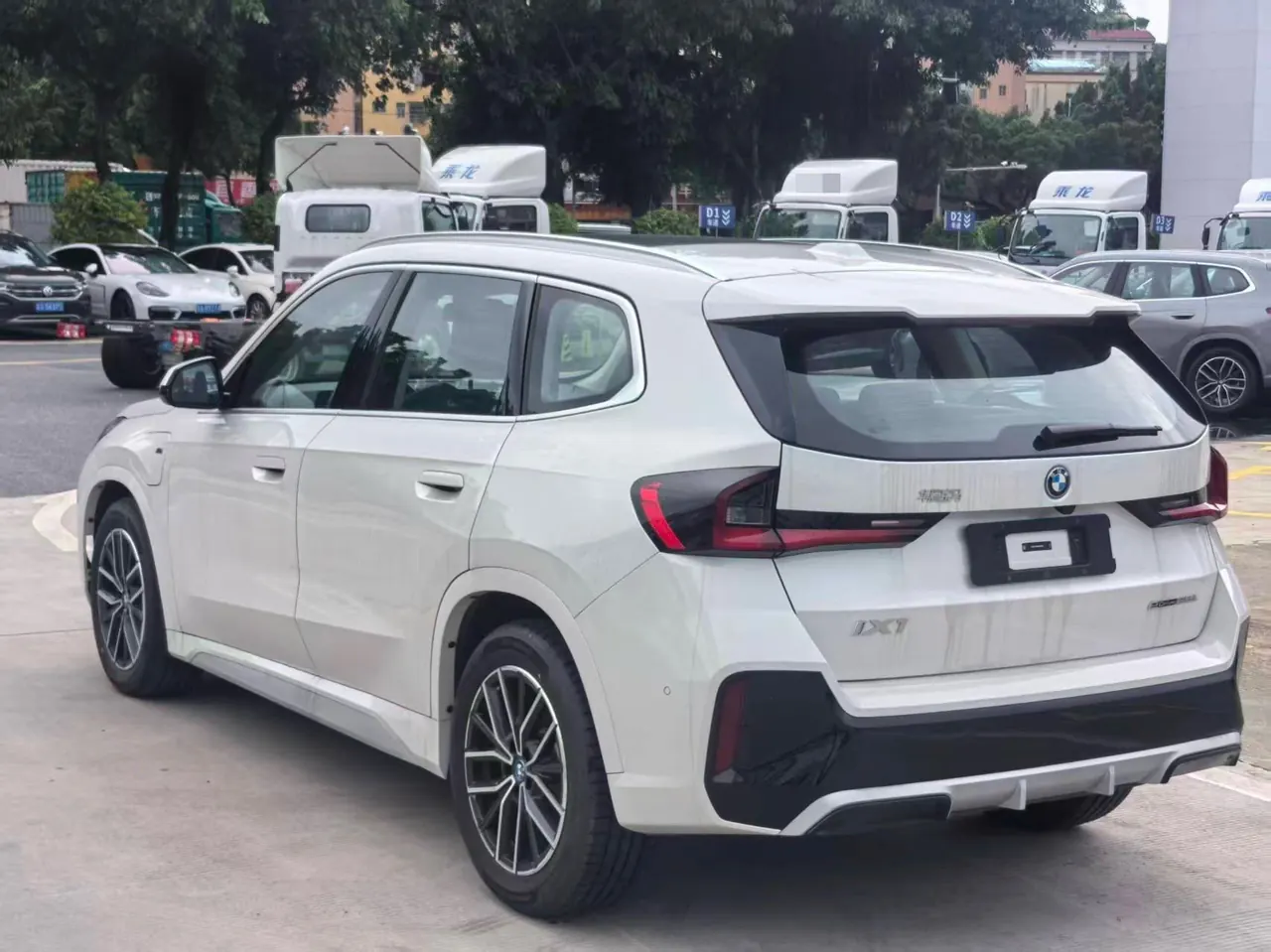 BMW 2025 iX1 eDrive25L eDrive25L m sports suit automatic gear 4