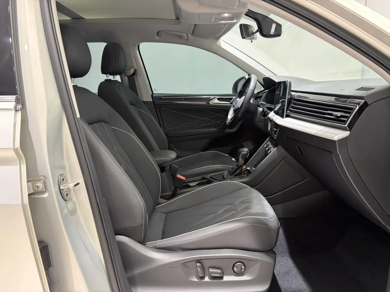 Volkswagen 2023 Tiguan L 1.4TSI 280TSI Tide Creation Limited Edition Automatic Gear 12