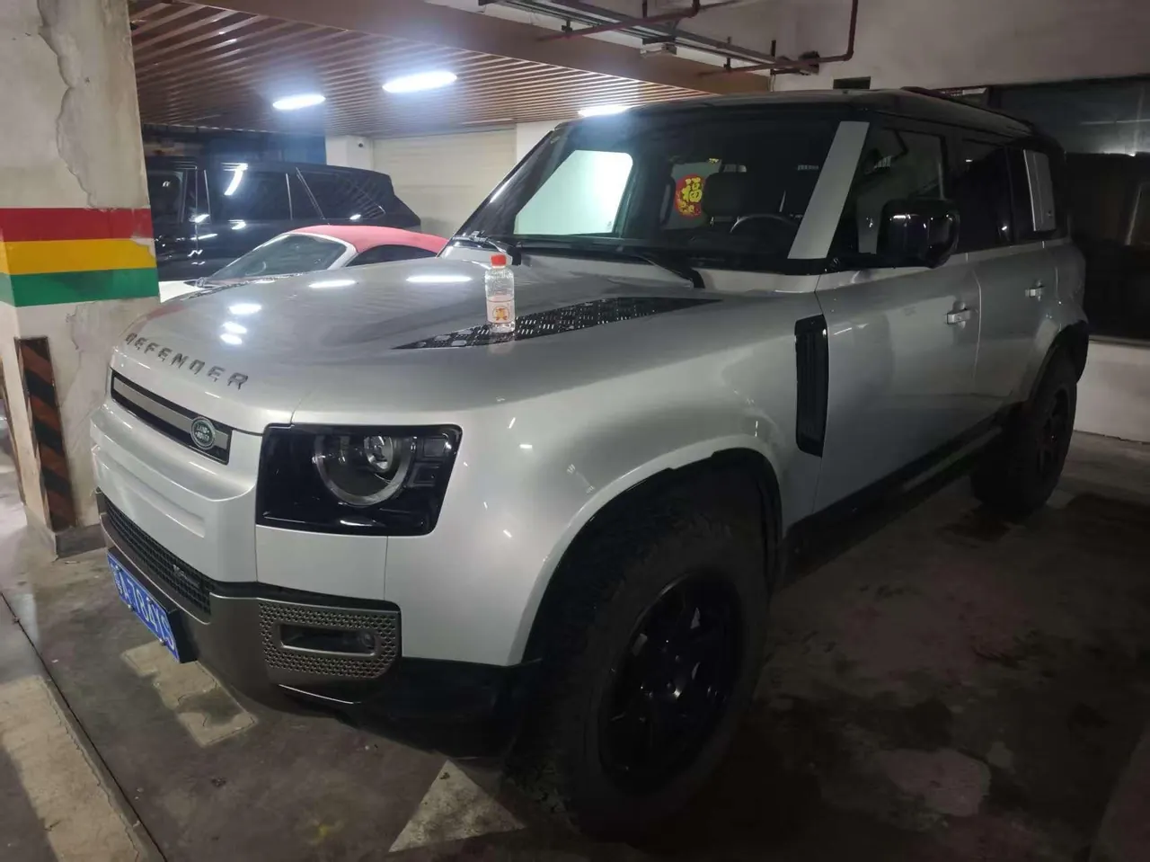 Open image lightbox: Land Rover Guard (Imported) 2022 Guard 110 48V 3.0T P400 X-DYNAMIC HSE Automatic Gear
