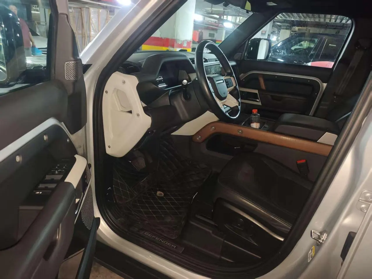Land Rover Guard (Imported) 2022 Guard 110 48V 3.0T P400 X-DYNAMIC HSE Automatic Gear 3