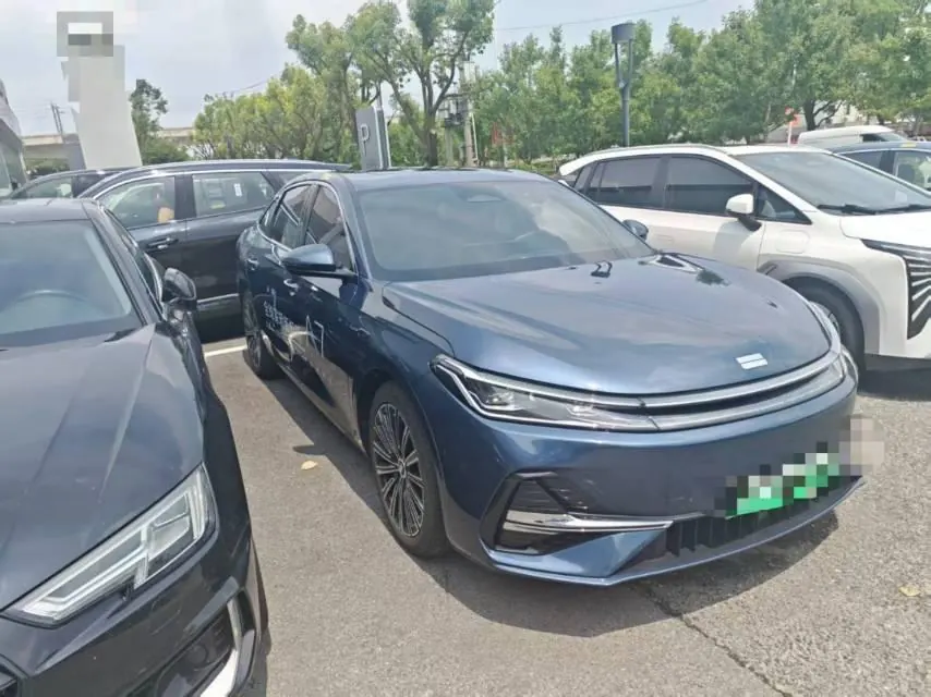 Geely Galaxy 2025 A7 EM-i 1.5 150km Starship Edition Automatic Gear 2