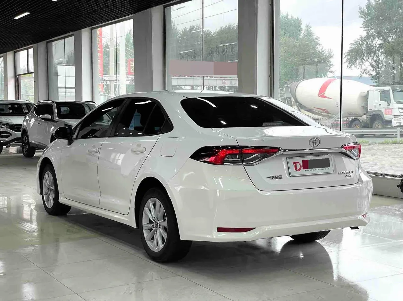 Toyota 2023 corolla 1.2T stepless elite version of automatic gear 4