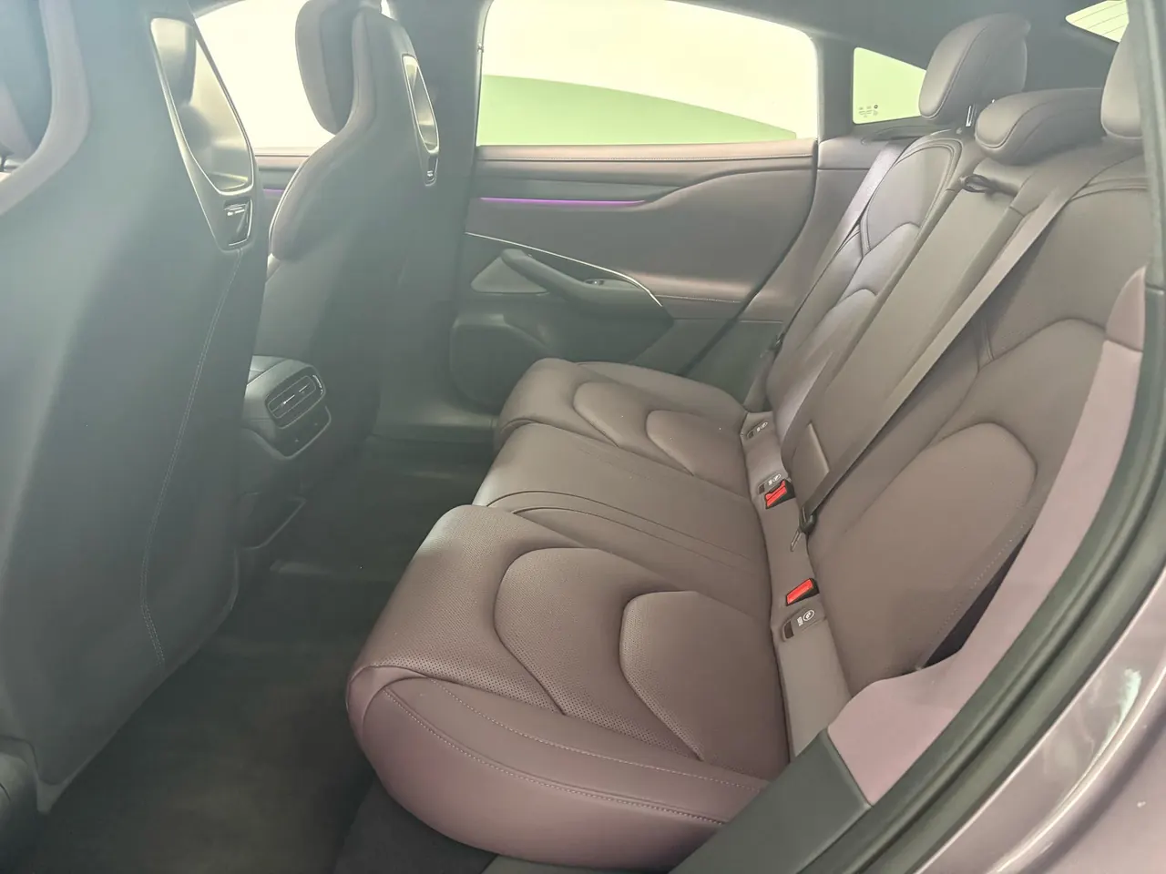 MI 2024 SU 7 700km Rear Drive Long Endurance Smart Driving Edition Automatic Gear 5