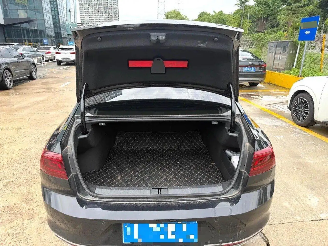 Volkswagen 2024 Magotan 2.0TSI 330TSI 2 million luxury automatic gear 6