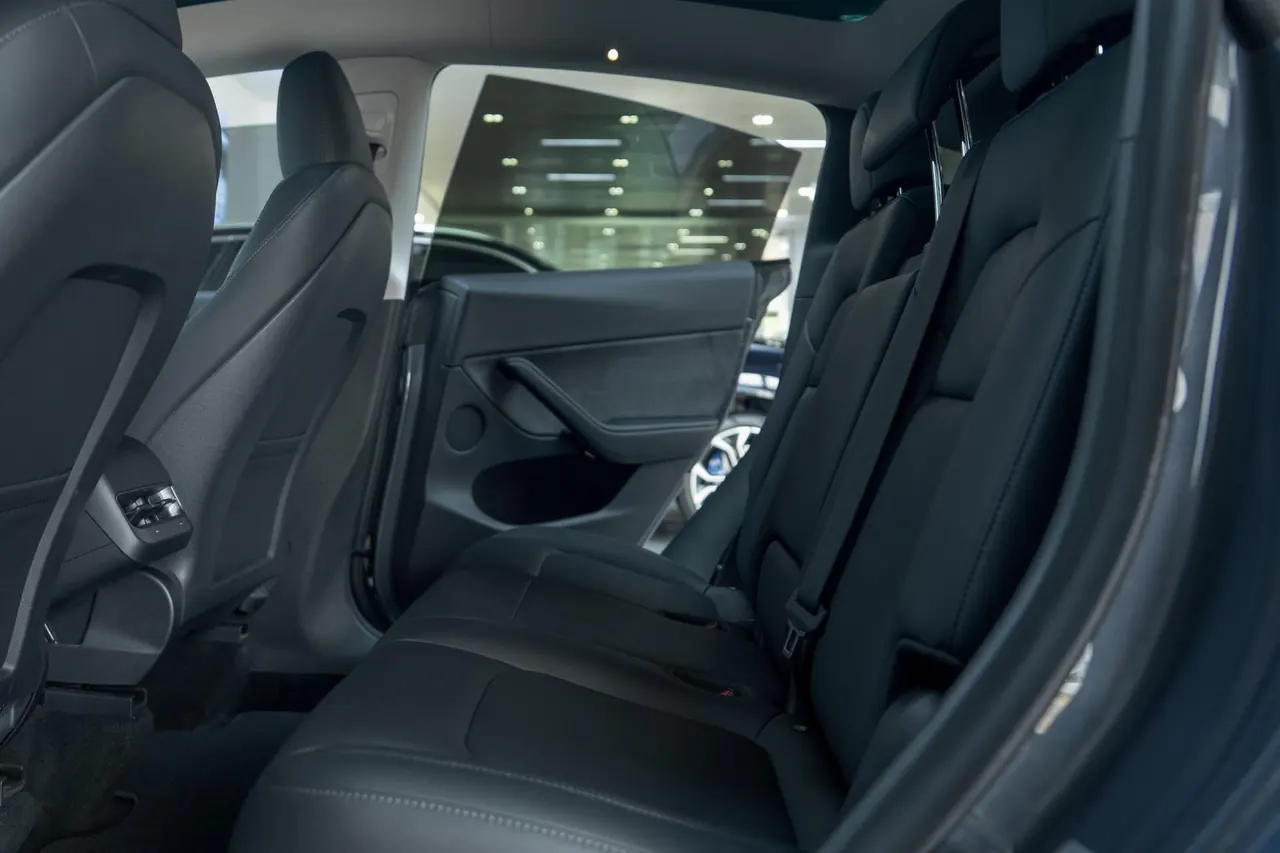 Tesla 2022 Model Y rear-wheel drive version (facelift) automatic gear 12