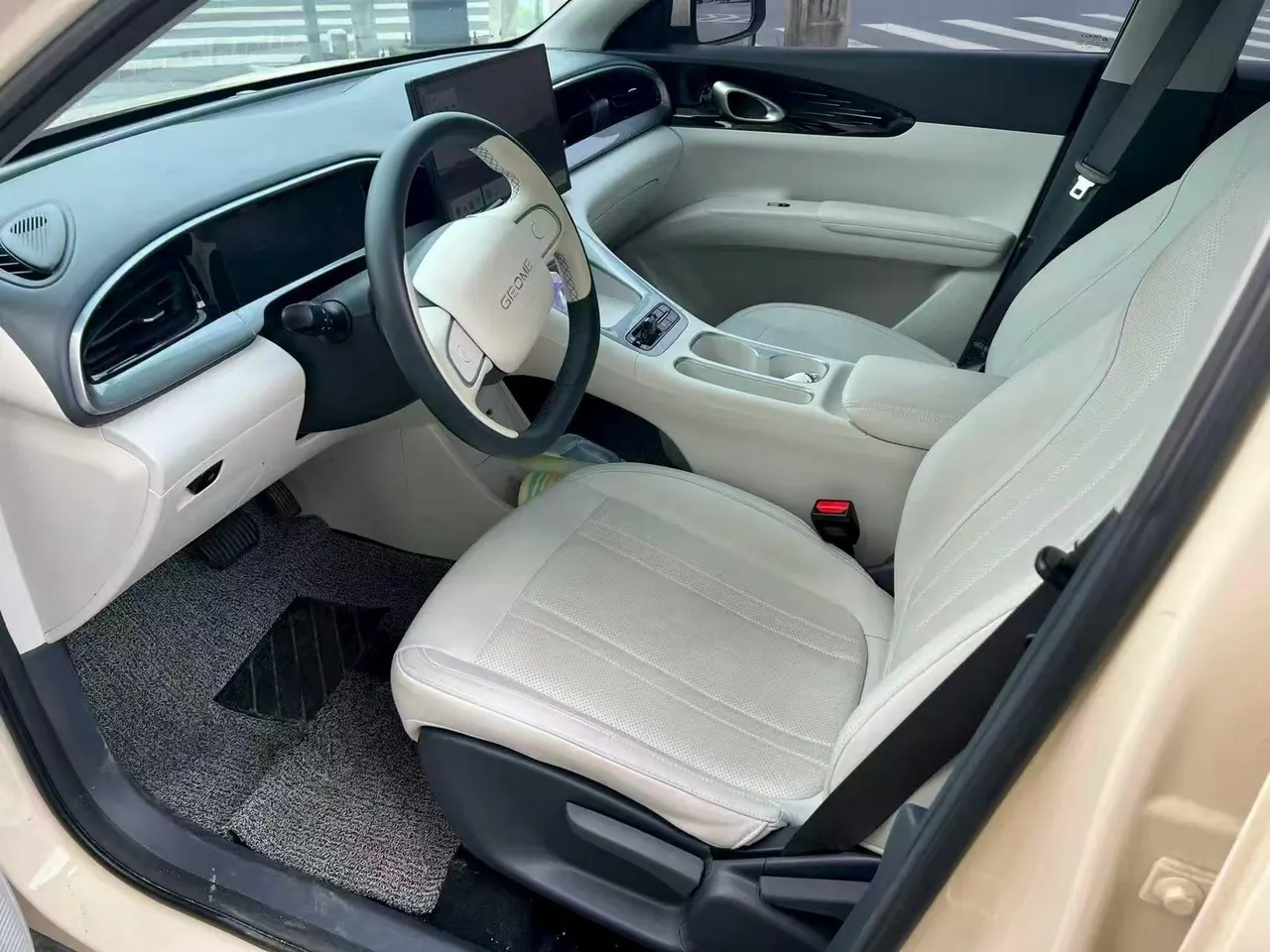 Geely 2025 Star Wish 310km Dream Edition Automatic Gear 2