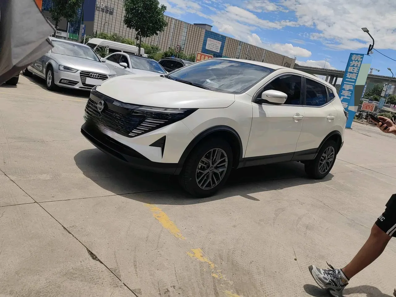 Nissan 2025 Xiao Ke Honor 2.0 Stepless Honor XV True Edition Automatic Gear - View 1