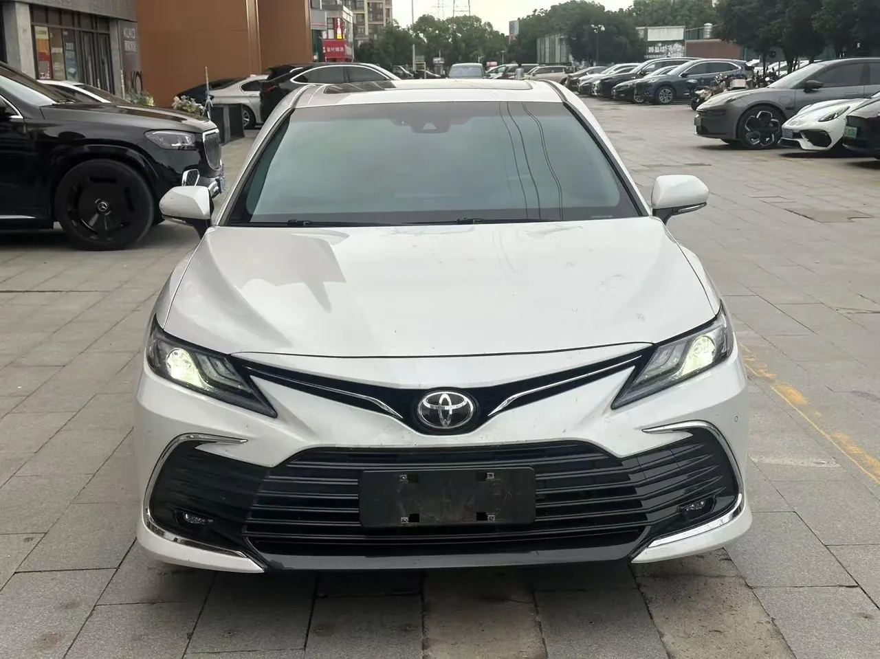 Toyota 2021 Camry 2.0G Stepless Deluxe Edition Automatic Gear 2