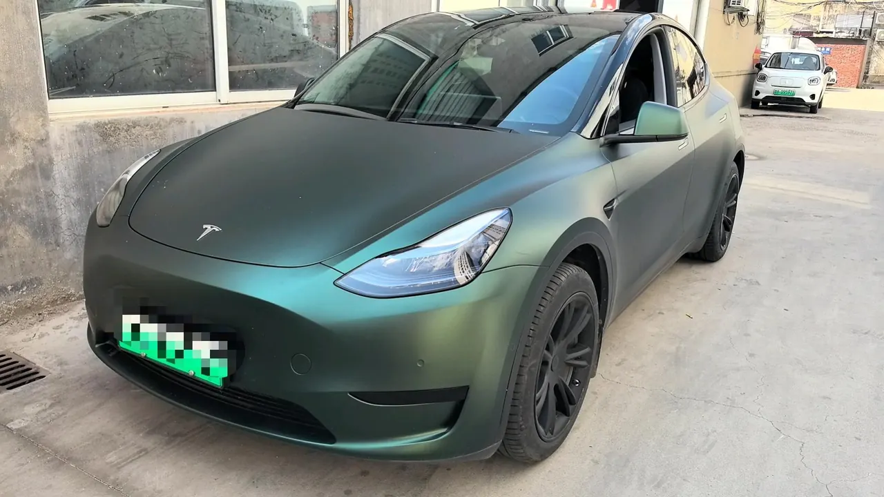 Tesla 2022 Model Y rear-wheel drive version (facelift) automatic gear - View 1