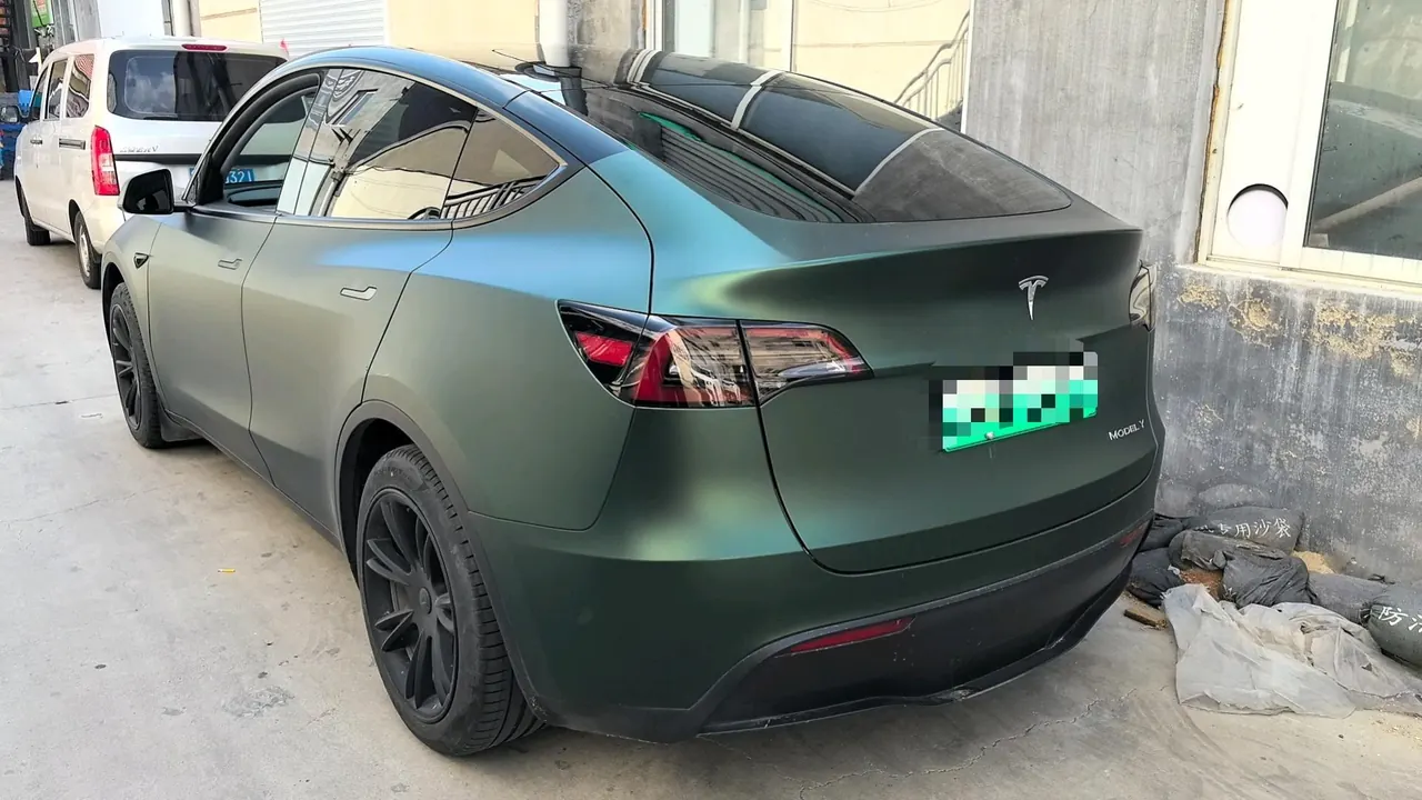 Tesla 2022 Model Y rear-wheel drive version (facelift) automatic gear 4