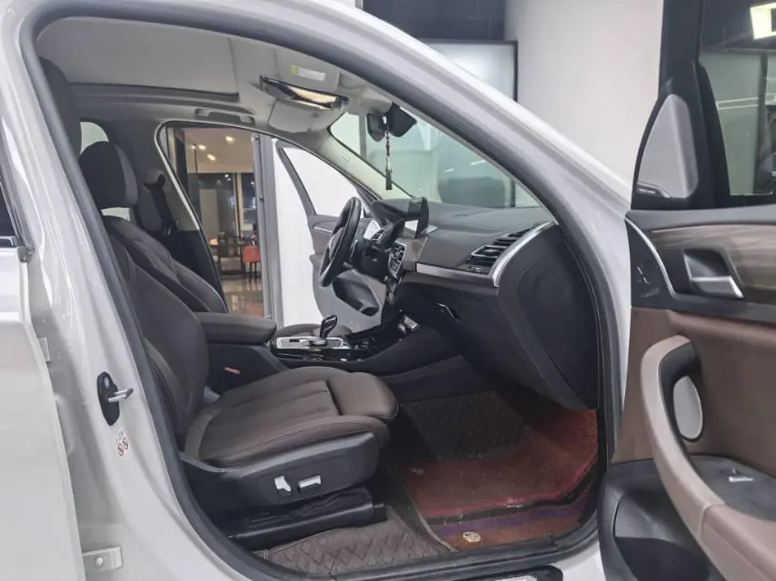BMW 2022 X3 xDrive30i 2.0T Leading M Obsidian Night Suit Automatic Gear 6