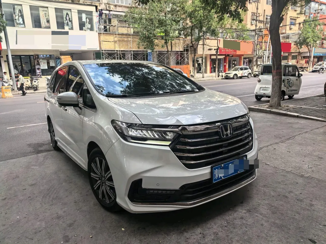 Honda 2022 Odyssey Hybrid 2.0 Stepless Sharp and Leading Edition Automatic Gear 2