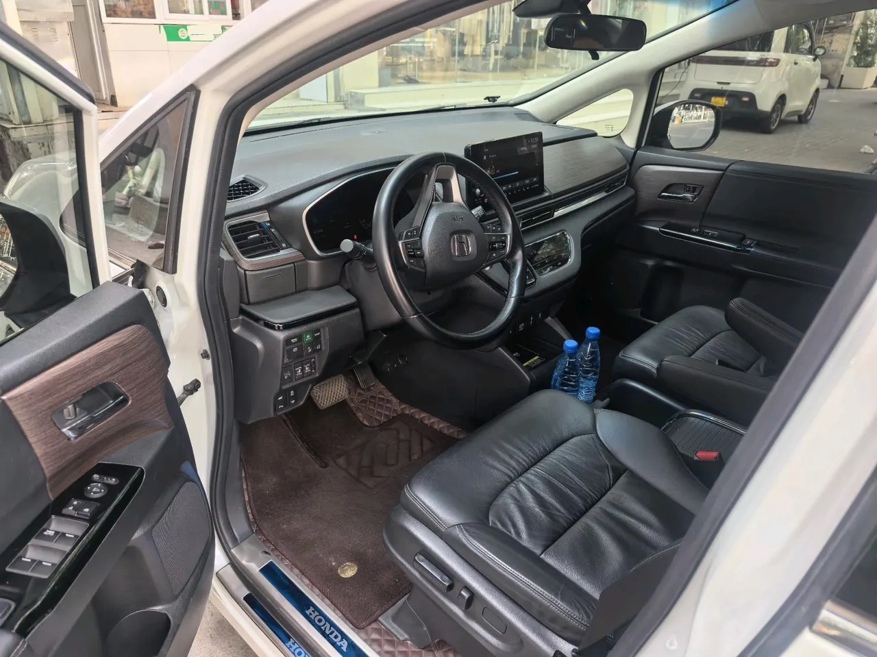 Honda 2022 Odyssey Hybrid 2.0 Stepless Sharp and Leading Edition Automatic Gear 4