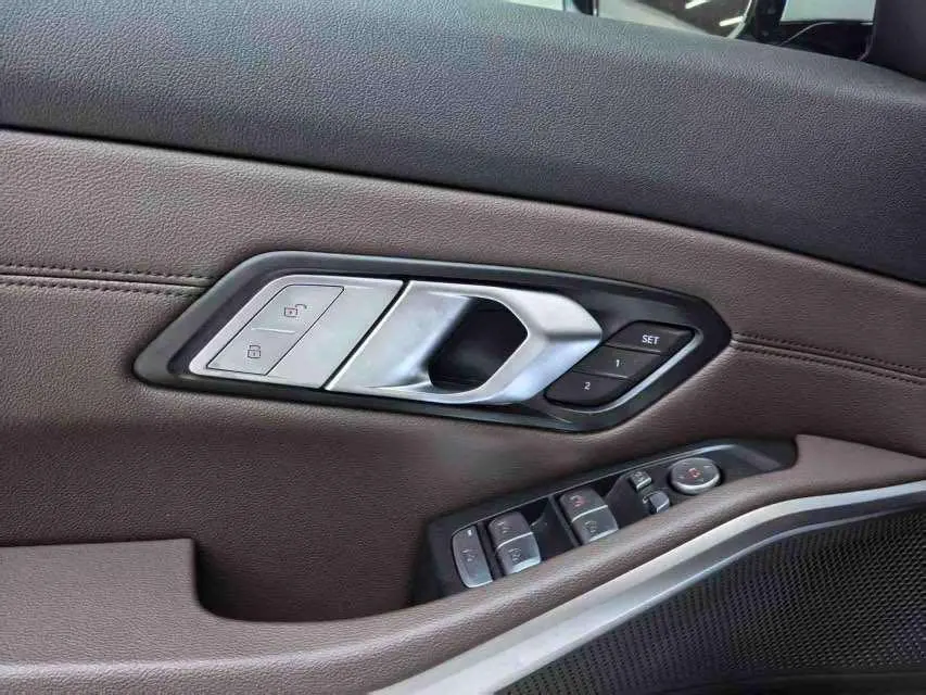 BMW 3 Series 2022 320i 2.0T Sports Suit (Modified) Automatic Gear 2