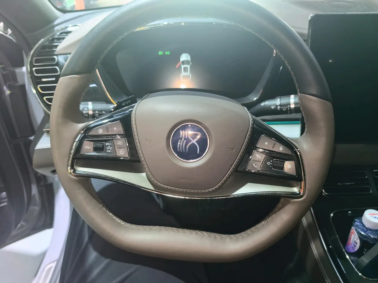 BYD 2025 Han DM-i 1.5T stepless smart driving version 125KM laser Radar flagship automatic gear 3