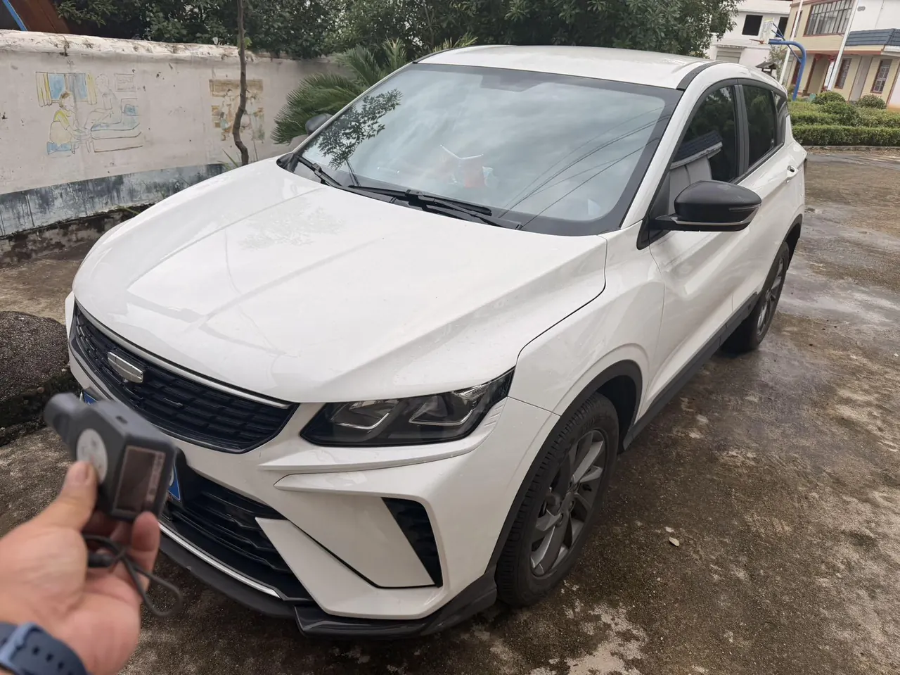 Открыть галерею: Geely 2025 Binyue 1.5 Stepless Super Edition Automatic Gear