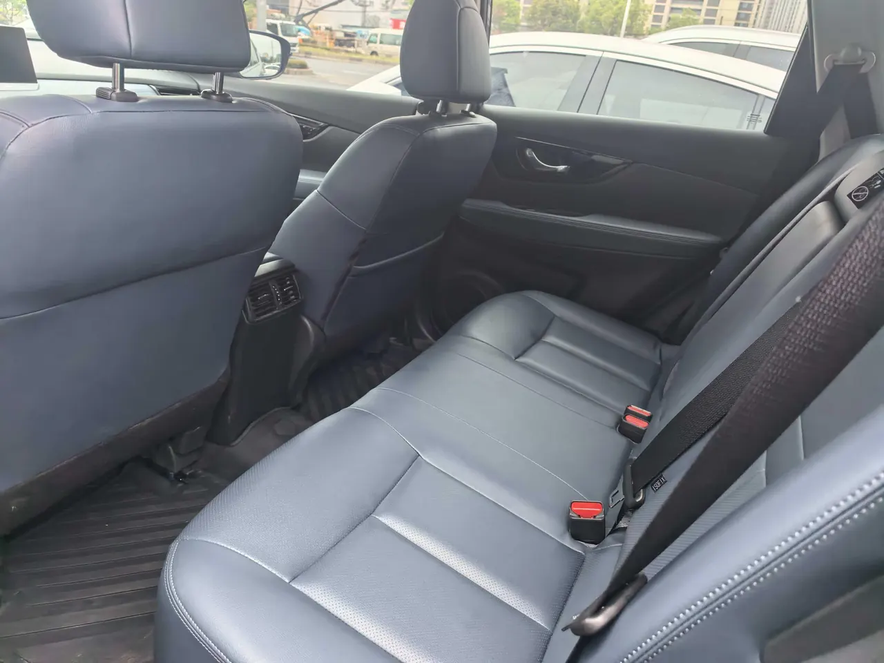 Nissan 2025 Qijun Honor 2.0 Stepless Two-Drive Leading Edition Automatic Transmission 4