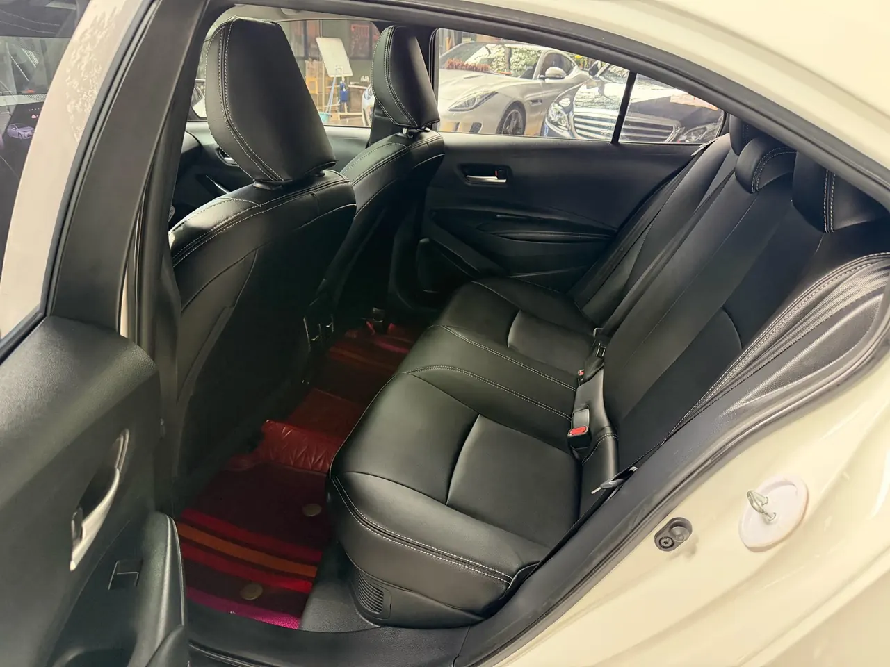 Toyota 2023 Corolla Double Engine 1.8 Stepless Intelligent Electric Hybrid Elite Automatic Gear 13