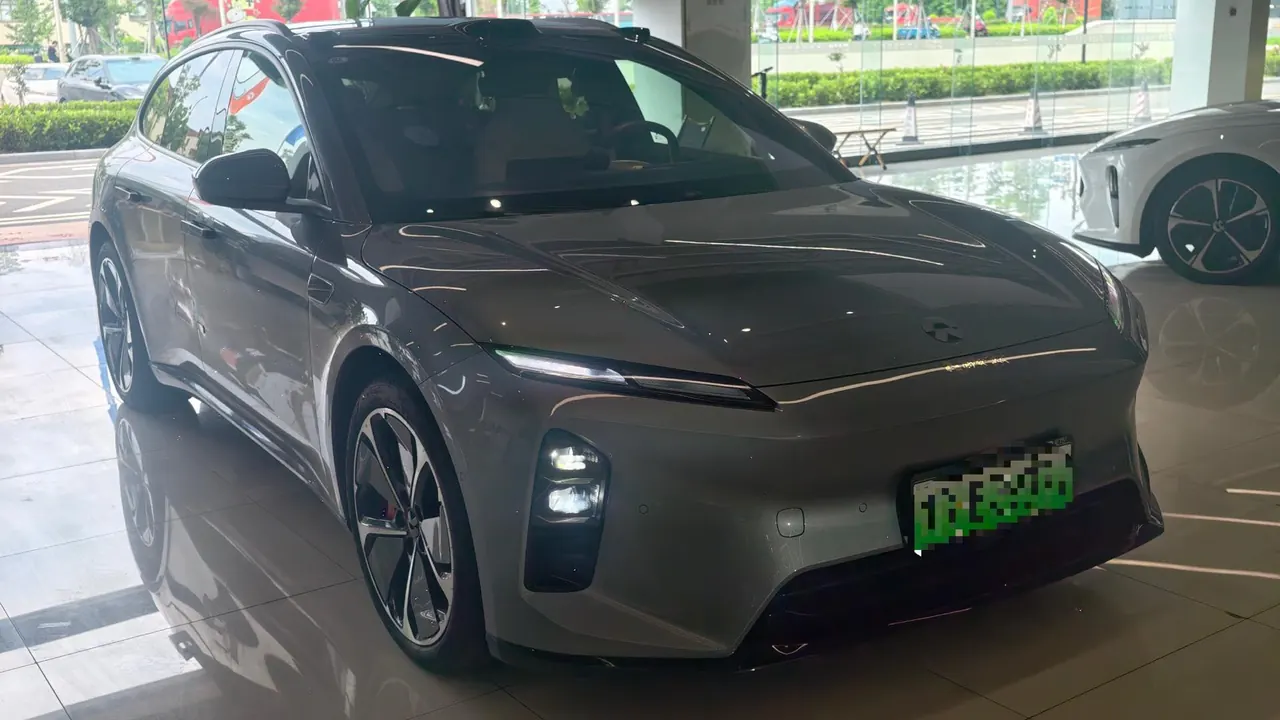 NIO 2025 ET5T 75kWh Touring automatic 2