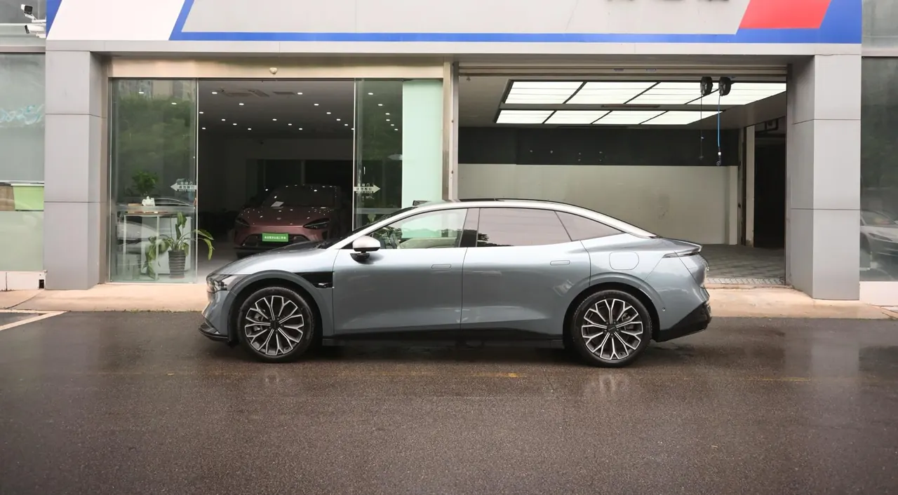 Zeekr 2025 Zeekr 007 4-wheel drive intelligent driving version 75kWh automatic gear 2